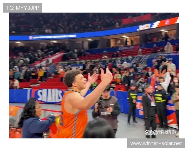 上海击败山西豪取九连胜洛夫顿