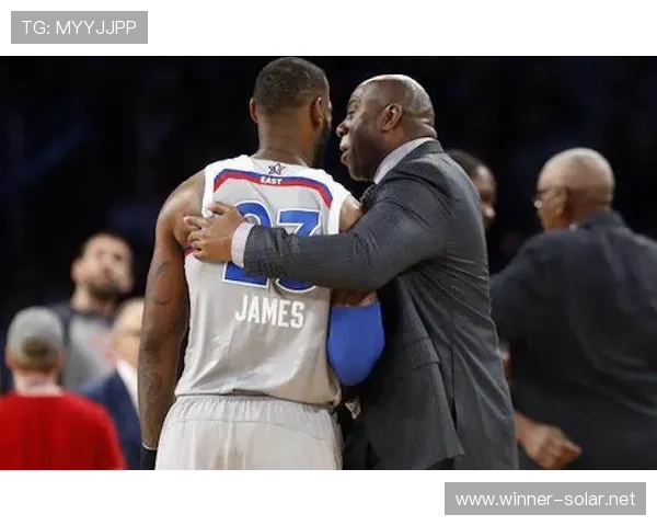 巴斯压榨詹皇去留成谜风云再起